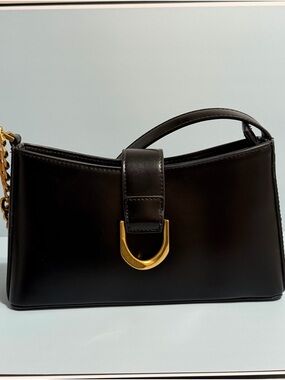 Classic Black Shoulder Bag with Gold Accent